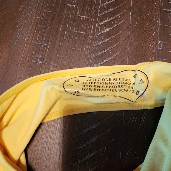 NWOT Gorgeous Yellow top or Bathing Suit Flower Chest Embellished - Picture 5 of 10